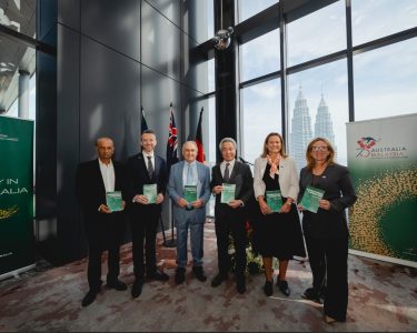 AustCham ASEAN launched its 9th "AustCham ASEAN's Australian Business in Southeast Asia Survey" in Kuala Lumpur on September 24, 2025, with the Australian Minister for Trade and Tourism, the Hon. Don Farrell, in attendance. This event, which also involved the survey's partner, RMIT University, aimed to gather insights into the perspectives of Australian businesses in Southeast Asia to foster two-way trade and investment.