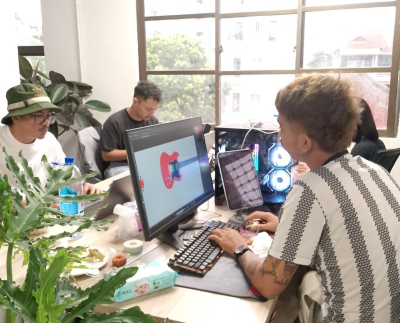 BAM Media, a Khmer-language digital platform team in Phnom Penh.