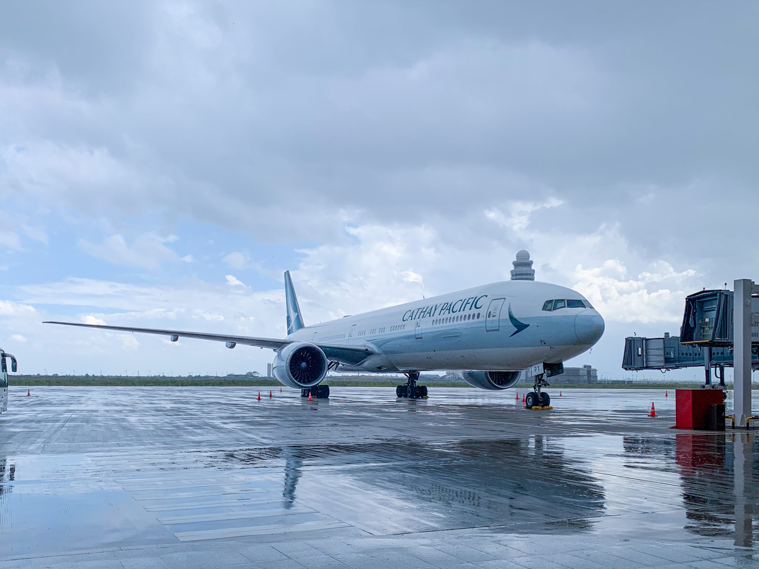Techo International Airport Supports Cathay Pacific During Typhoon In Hong Kong