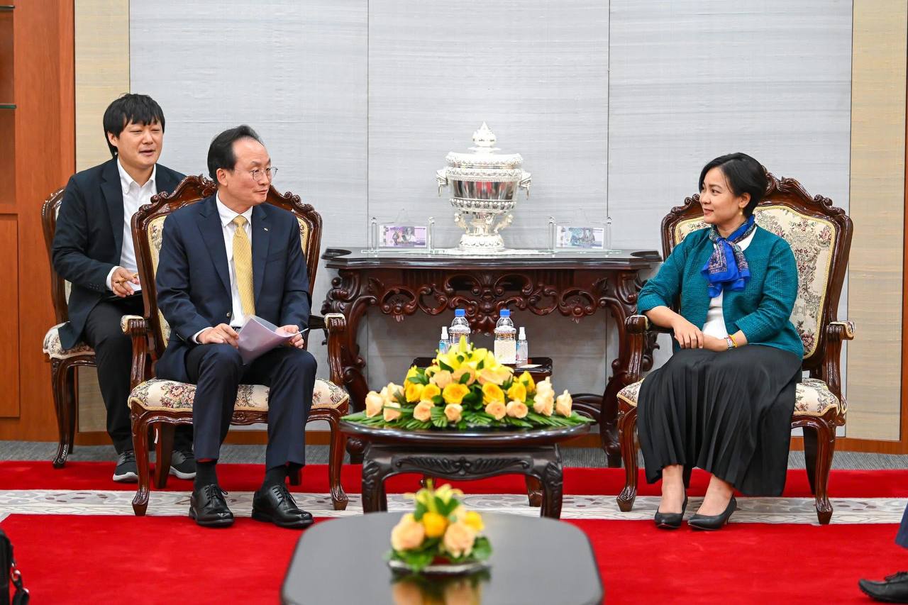 KB Kookmin Bank CEO Lee Hwan Ju Strengthens Commitment to Cambodia’s Banking Sector