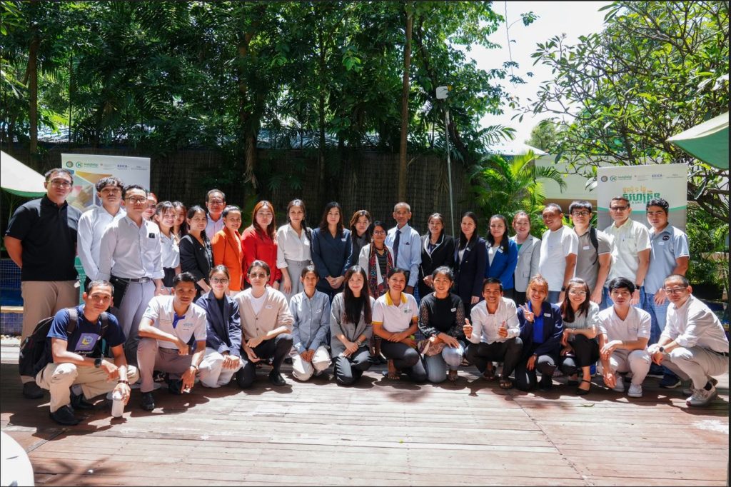 Harnessing AI for Business Growth: 6th Give a Day in Siem Reap Equips Entrepreneurs with Practical Digital Skills