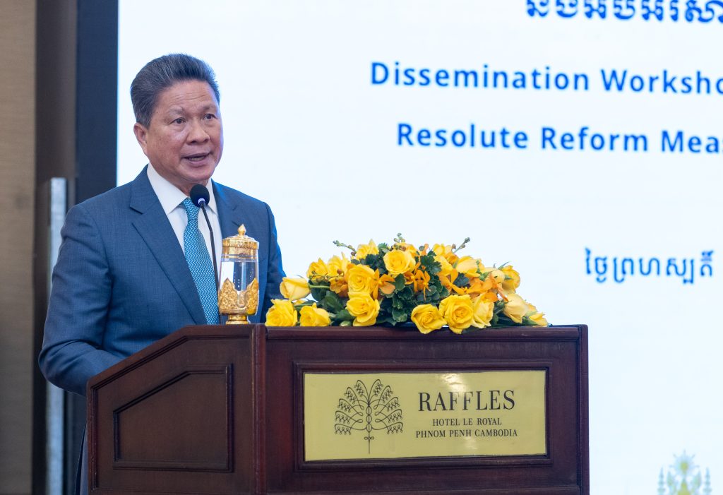 H.E. Sun Chanthol, Deputy Prime Minister, First Vice Chairman of the CDC and Chairman of the Coordinating Committee 