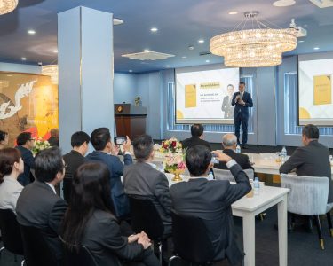 ChatGPT said: Raymond Sia, Managing Director of Canadia Financial Group, at the launch of Right Angle: The Collection Volume One on December 8 at CamEd Business School in Phnom Penh, where he presented practical, real-world perspectives on banking, currencies and economic trends in Cambodia and the wider region.