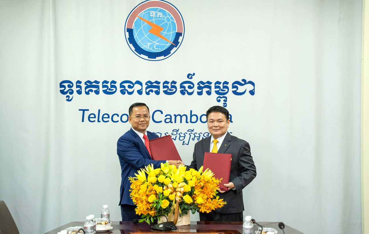 KB PRASAC Bank and Telecom Cambodia Ink MoU to Enhance Digital Payment Services