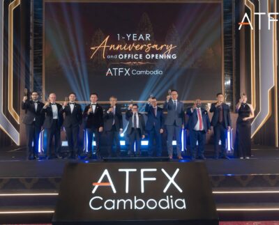 H.E. Sou Socheat, Delegate of the Royal Government in charge as Director General of the Securities and Exchange Regulator of Cambodia (SERC), and Seav Koaw Ing, Chairman of ATFX Cambodia, during ATFX Cambodia's first anniversary celebration and official branch opening ceremony in Phnom Penh.