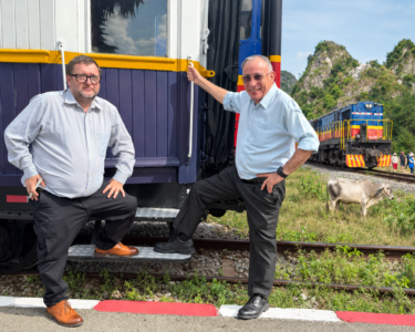 CIR Reporter Gareth Johnson and Royal Railways CEO John Guiry.