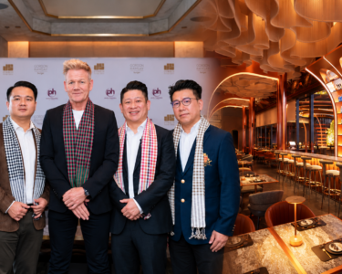 From left to right: Mr Solyta, Oknha San, Gordon Ramsay, Dato' Jack, Dato' Melvin